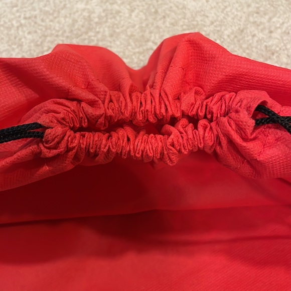 Sacred Heart University Drawstring Bag - Picture 5 of 5